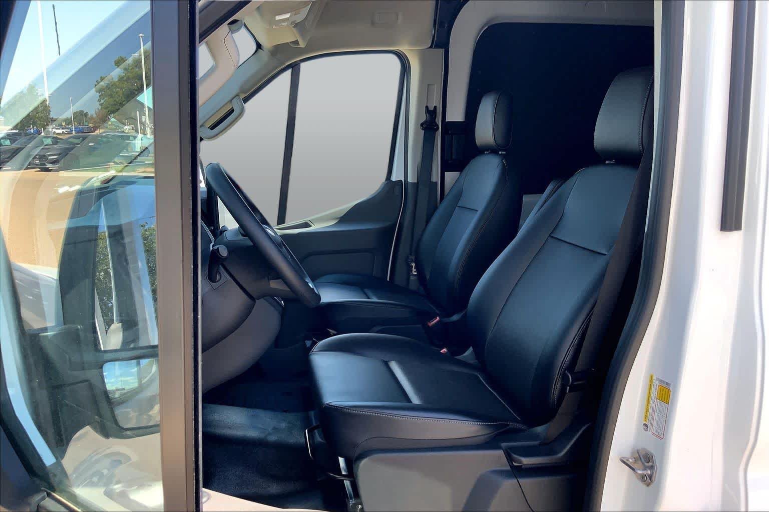New 2026 Oxford White Ford Cargo Van image 9