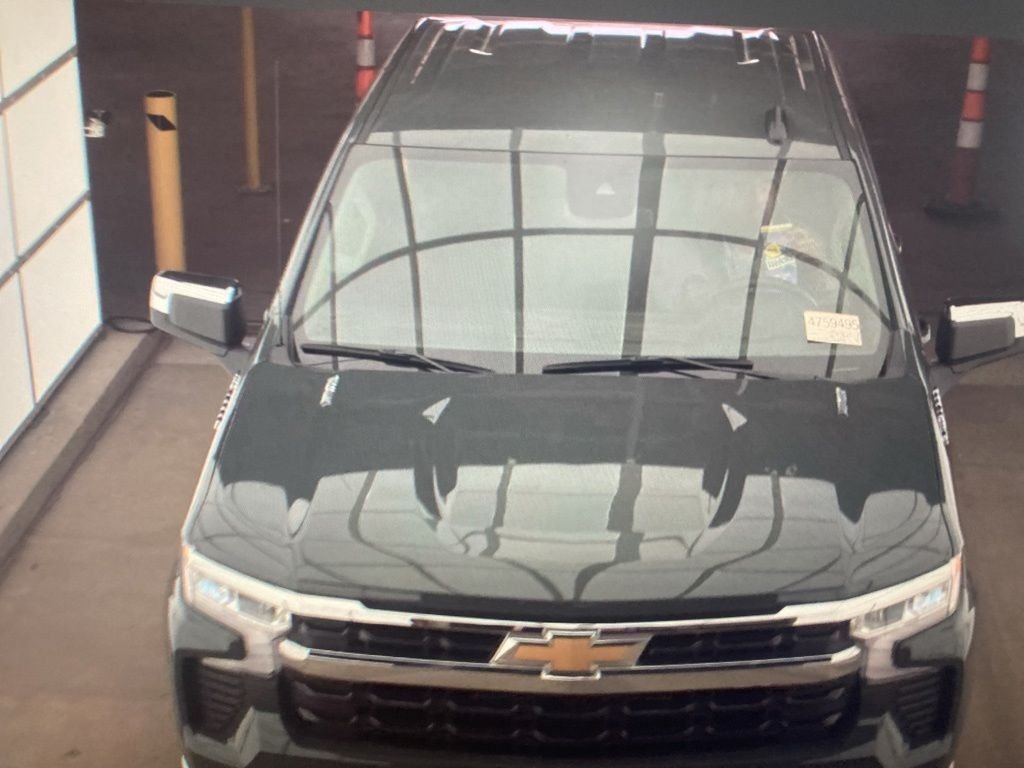 Used 2025 Gray Chevrolet LT image 2