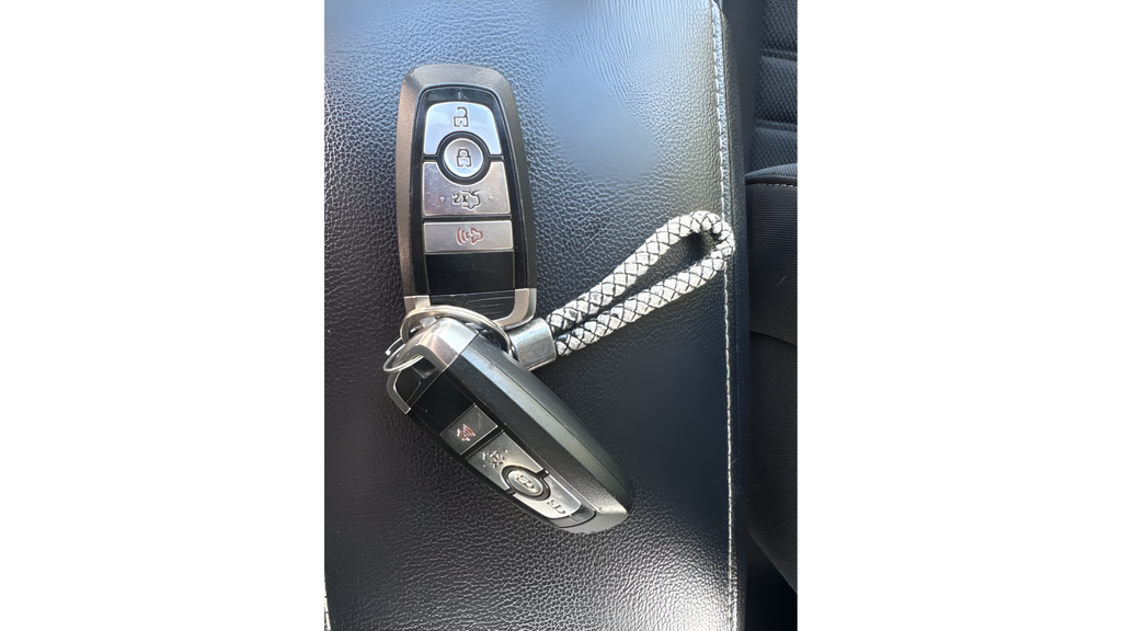 Used 2019 Black Ford SE image 17