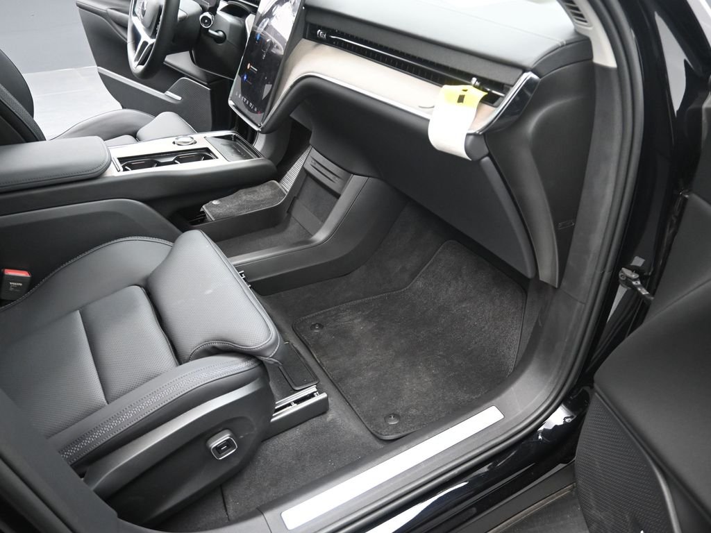 2025 Volvo EX90 Plus - Photo 25