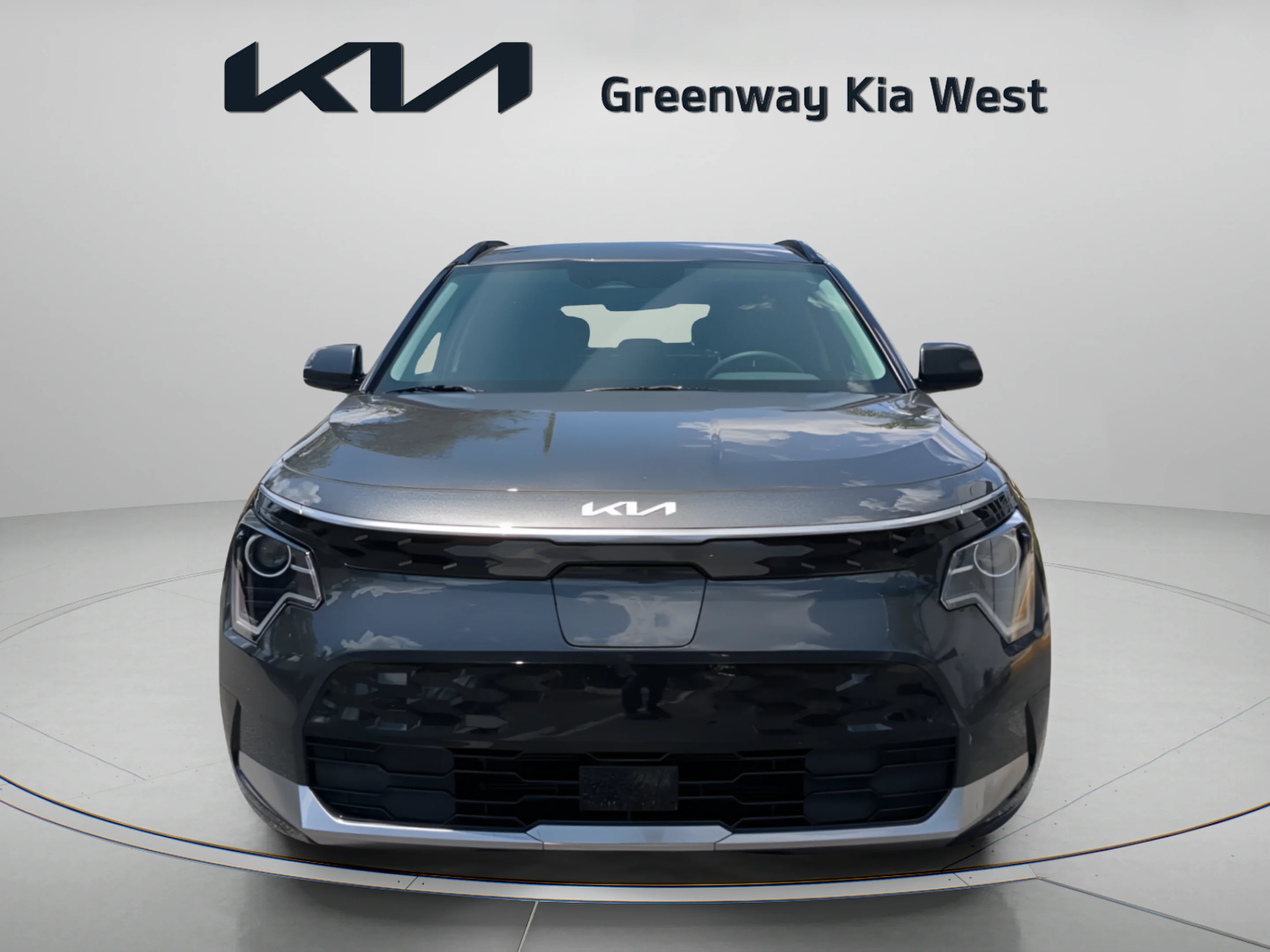 New 2026 Interstellar Gray Kia Wind image 3