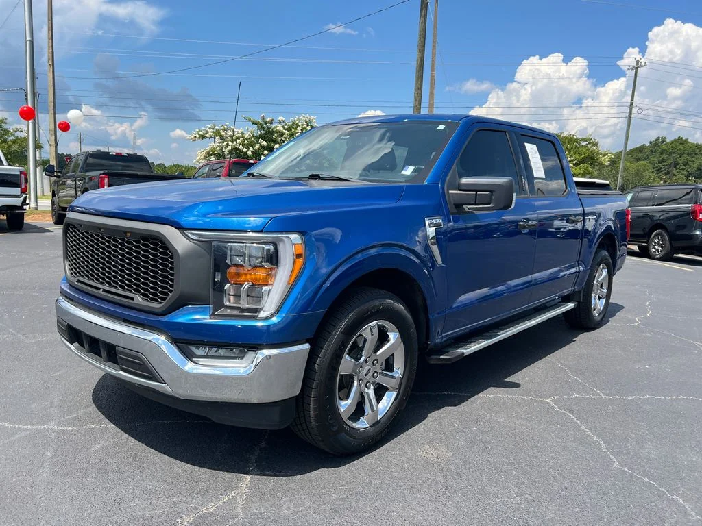Used 2022 Blue Ford XLT image 3