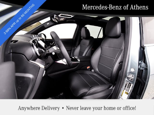 New 2026 Verde Silver Metallic Mercedes-Benz GLC 300 image 4