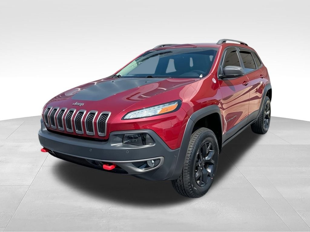 Used 2017 Red Jeep Trailhawk image 4