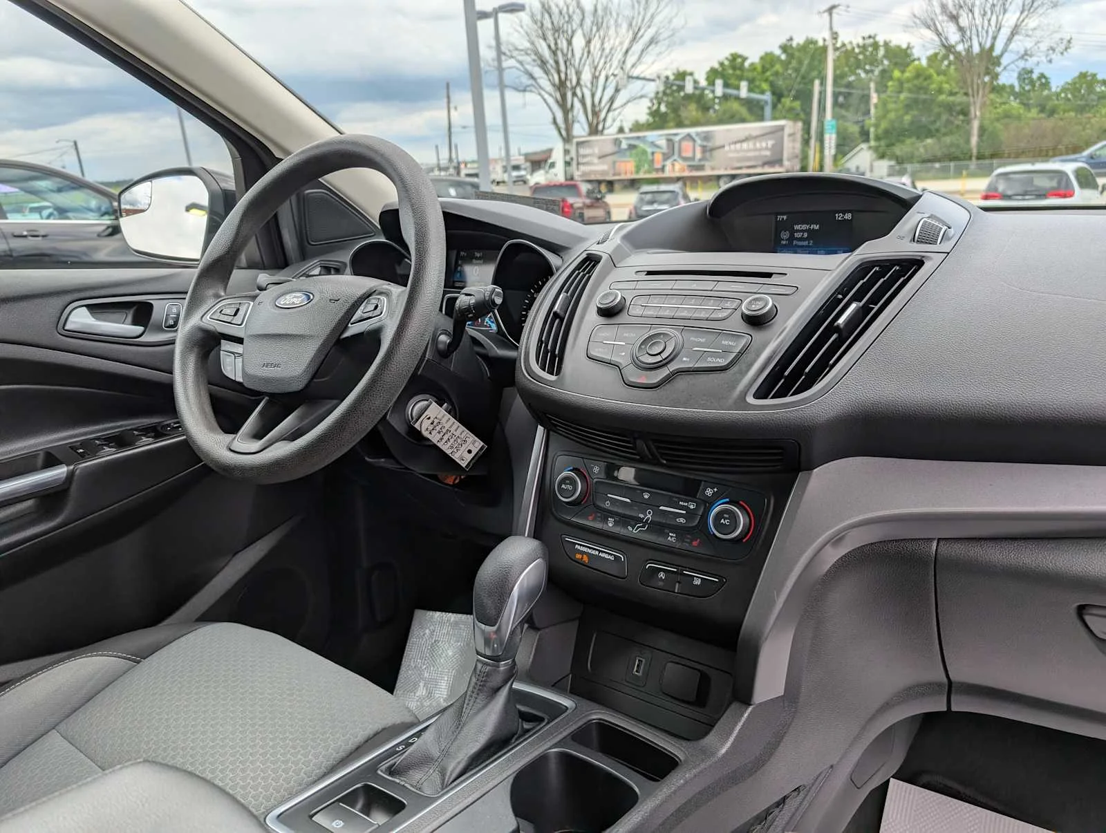 Used 2018 Shadow Black Ford SE image 42