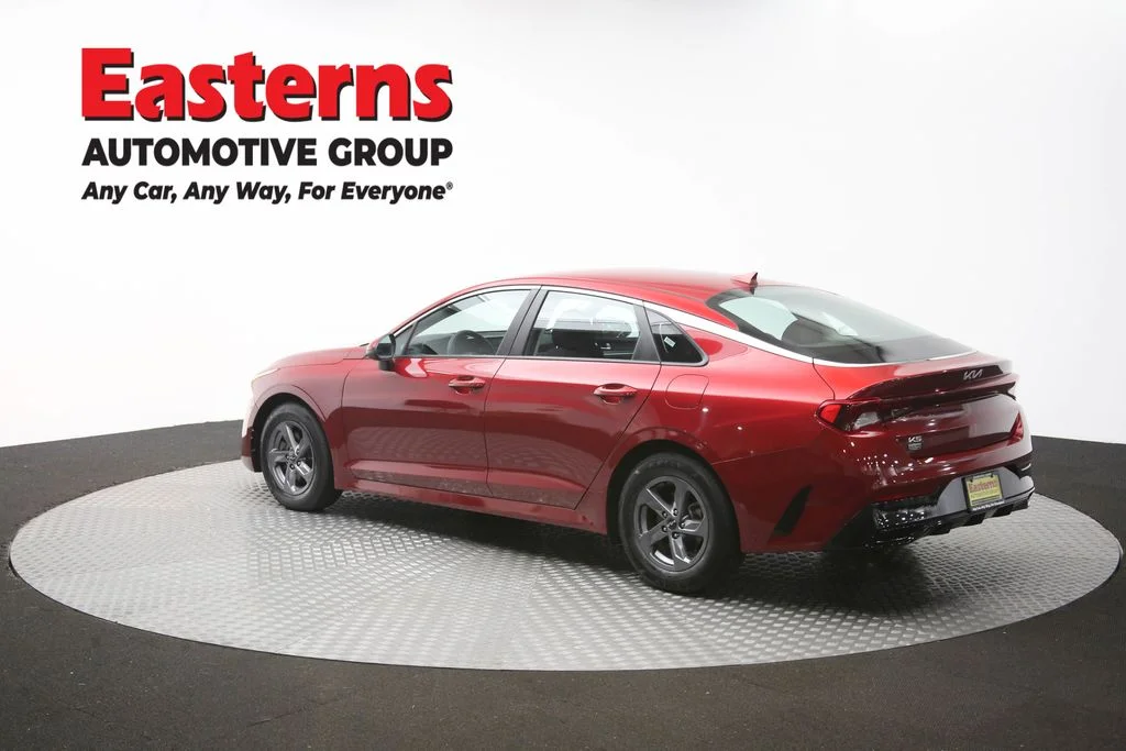 Used 2023 Red Kia LXS image 62