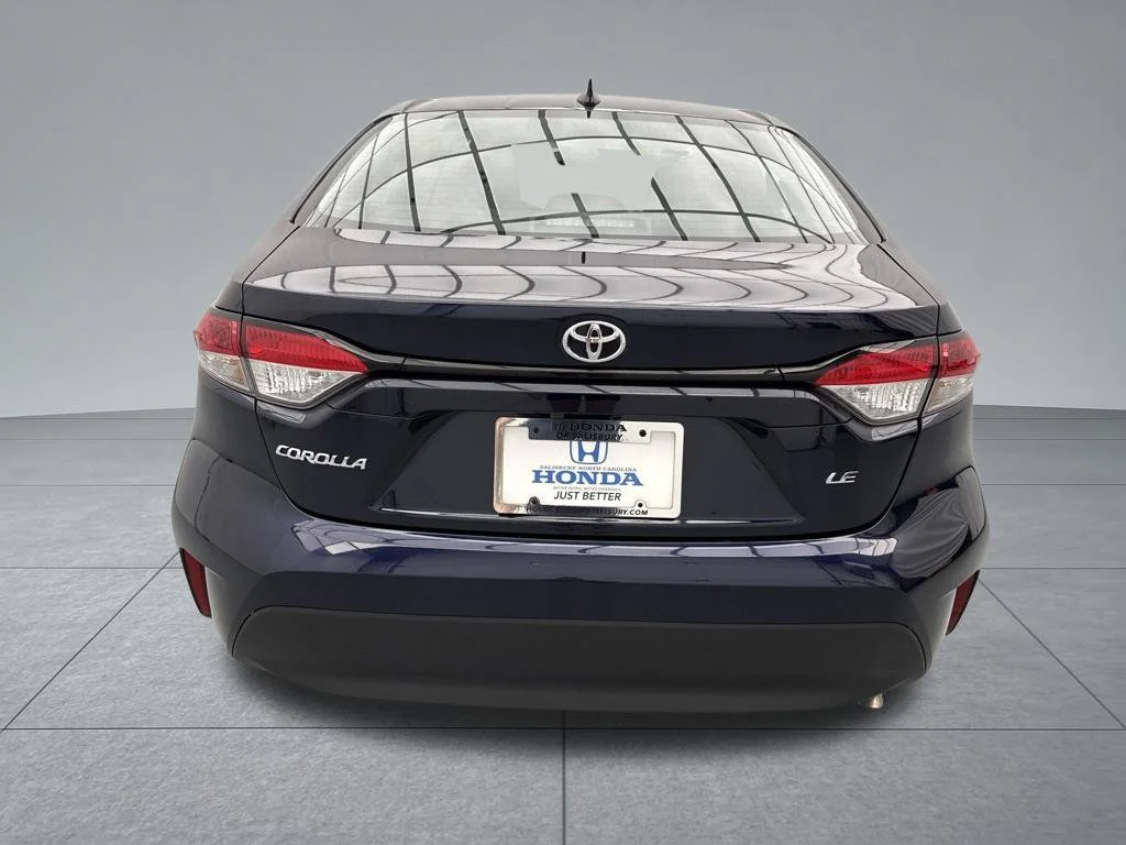 Used 2024  Toyota LE image 8