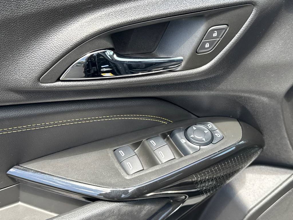 Used 2025 Mosaic Black Metallic Chevrolet LT image 29