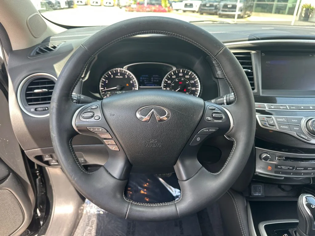 Used 2020 Black INFINITI LUXE image 20