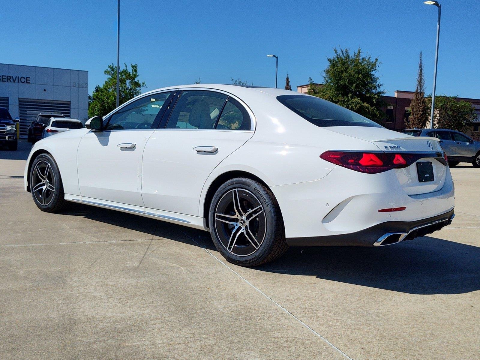 Used 2026 Polar White Mercedes-Benz E 350 image 3