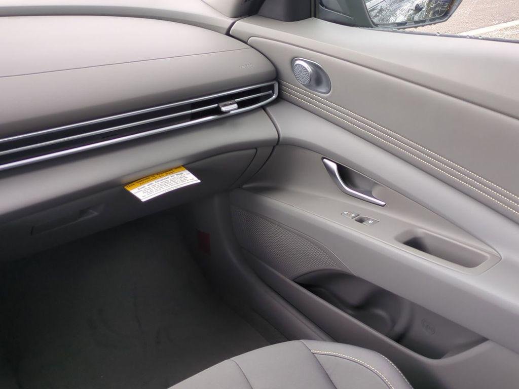 New 2026 Gray Hyundai SEL Sport Premium image 18