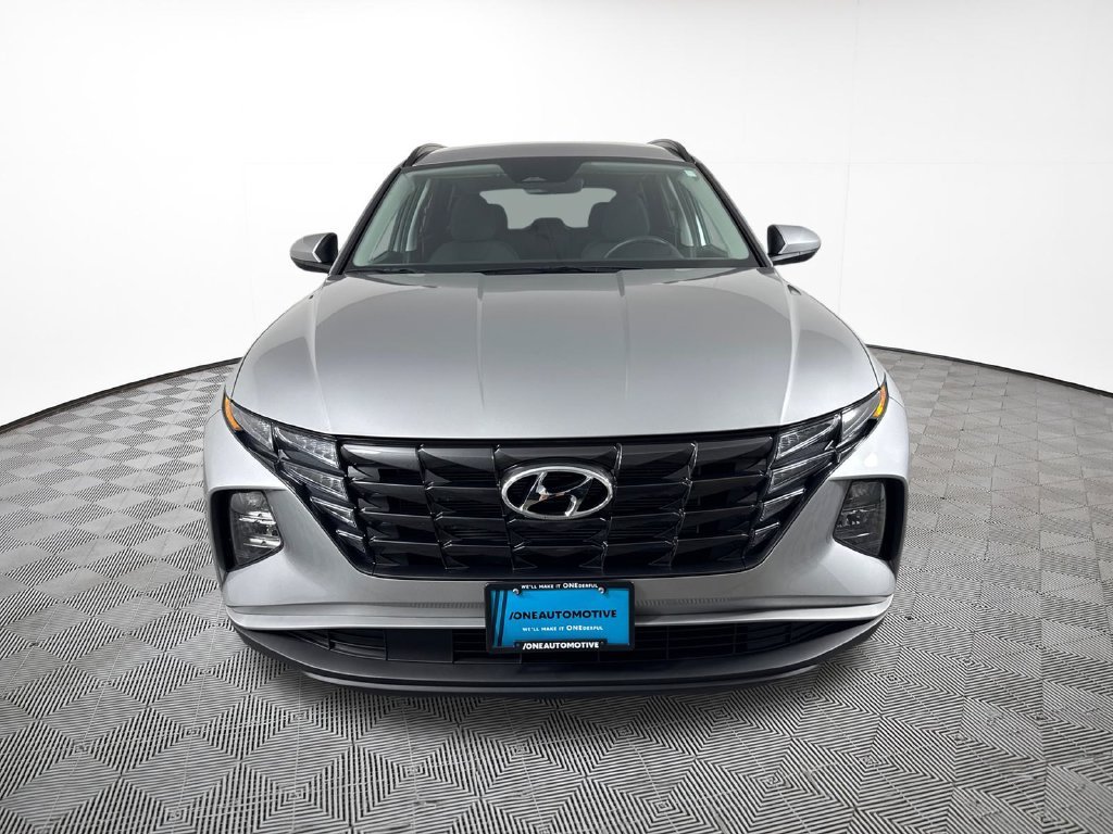 Used 2024 Silver Hyundai SEL image 3