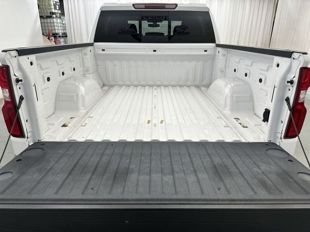 Used 2019 White Chevrolet LT Trail Boss image 21
