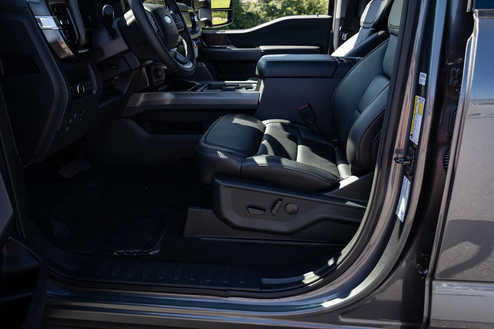 New 2026 Gray Ford Lariat image 34