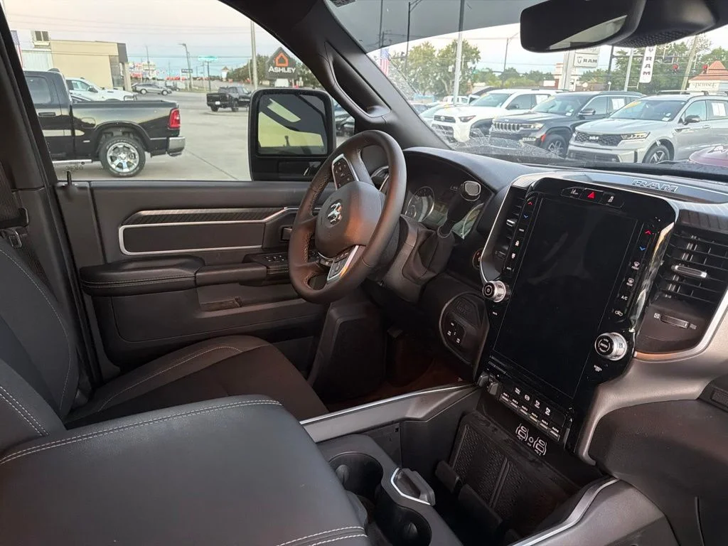 Used 2025 White Ram Big Horn image 17