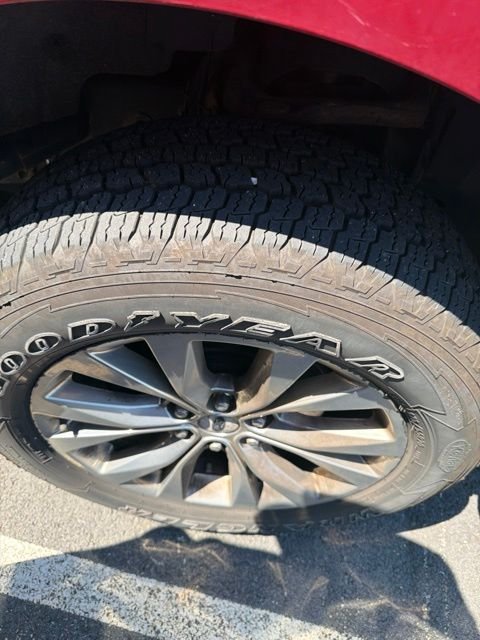 Used 2016 Red Ford XLT image 17