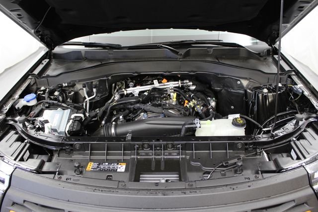 New 2026 Carbonized Gray Metallic Ford Tremor® image 28