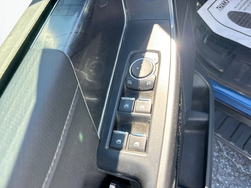 Used 2022 Atlas Blue Metallic Ford XLT image 25