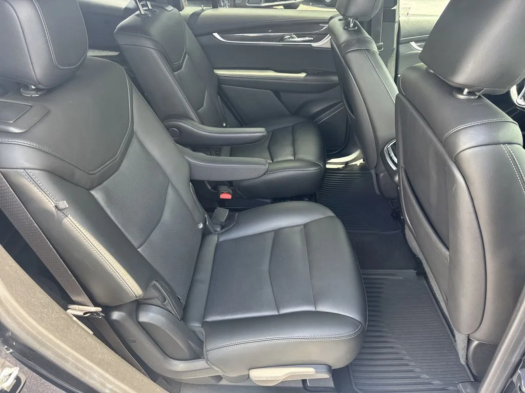 Used 2021 Green Cadillac Sport image 15