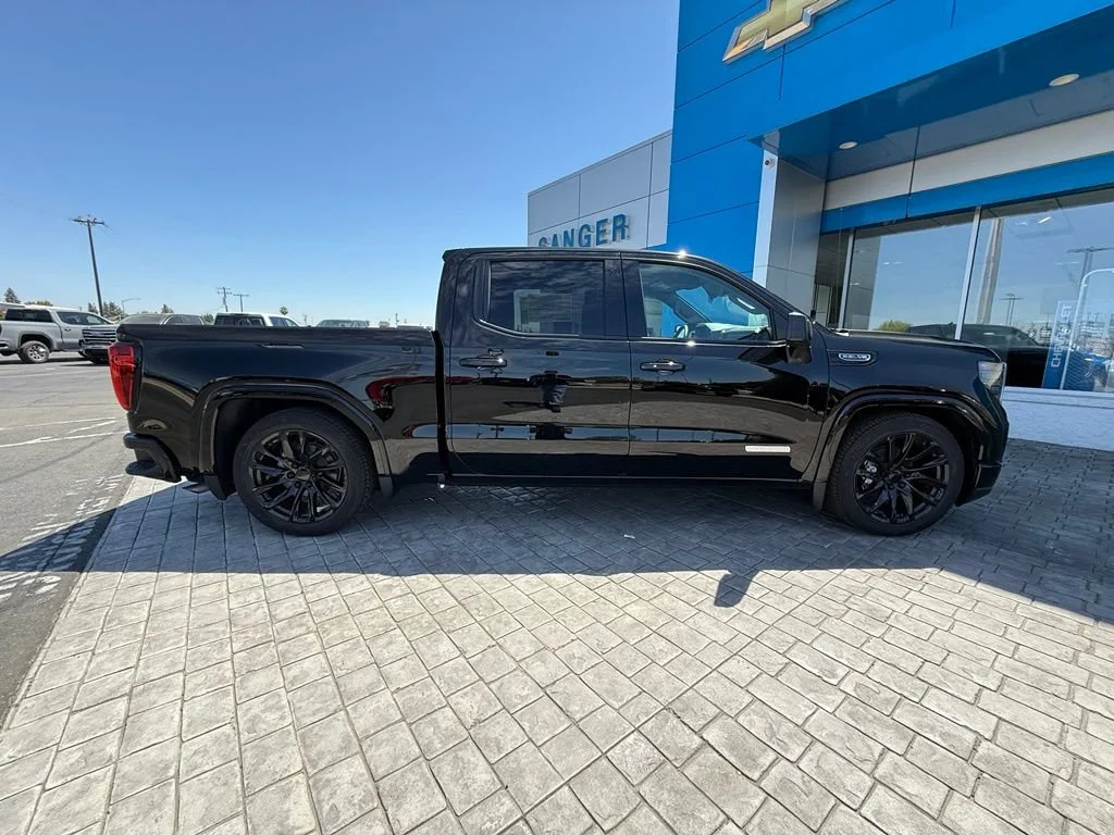 New 2026 Onyx Black GMC Elevation image 13