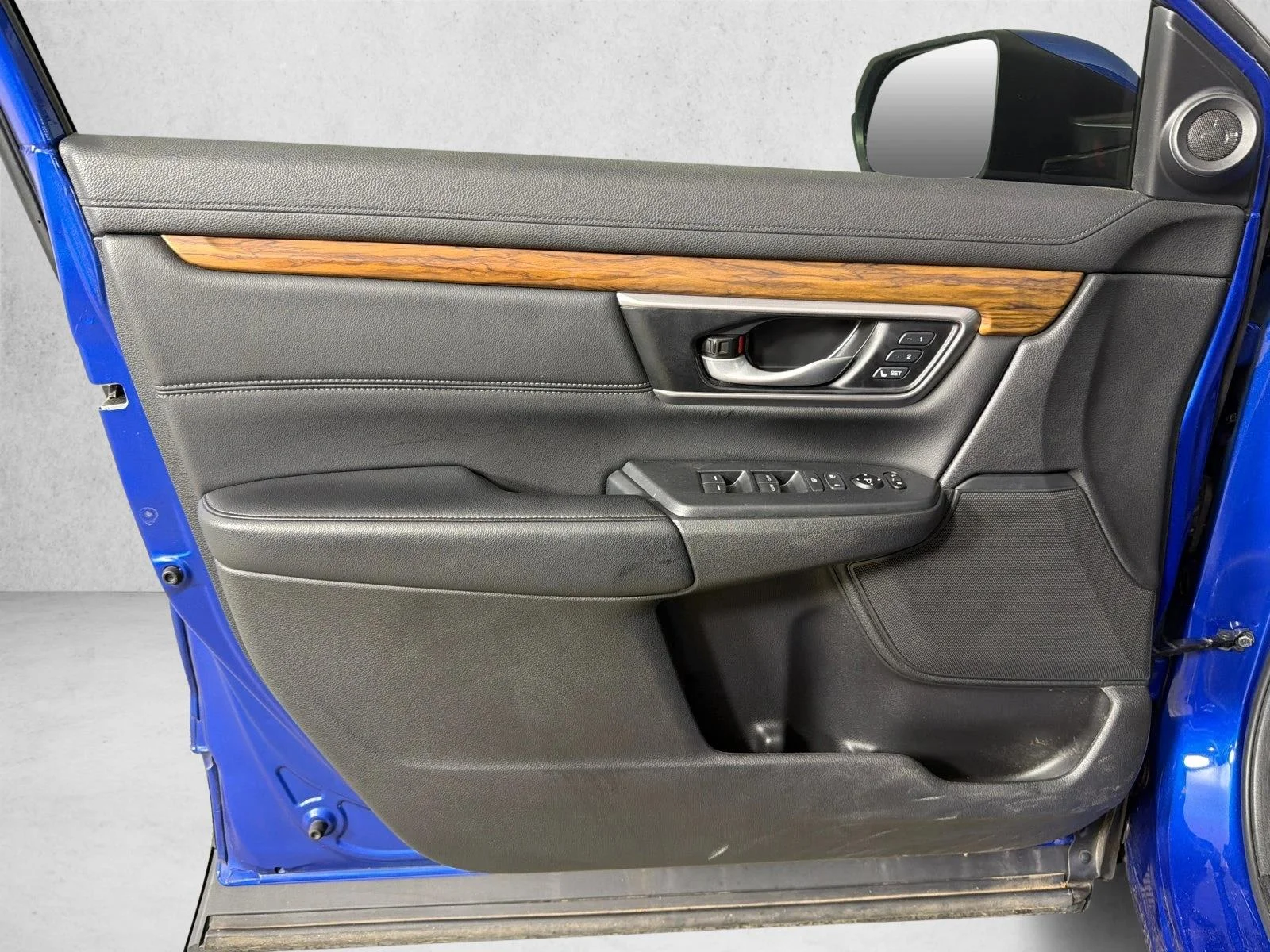 Used 2020 White Honda EX-L image 11