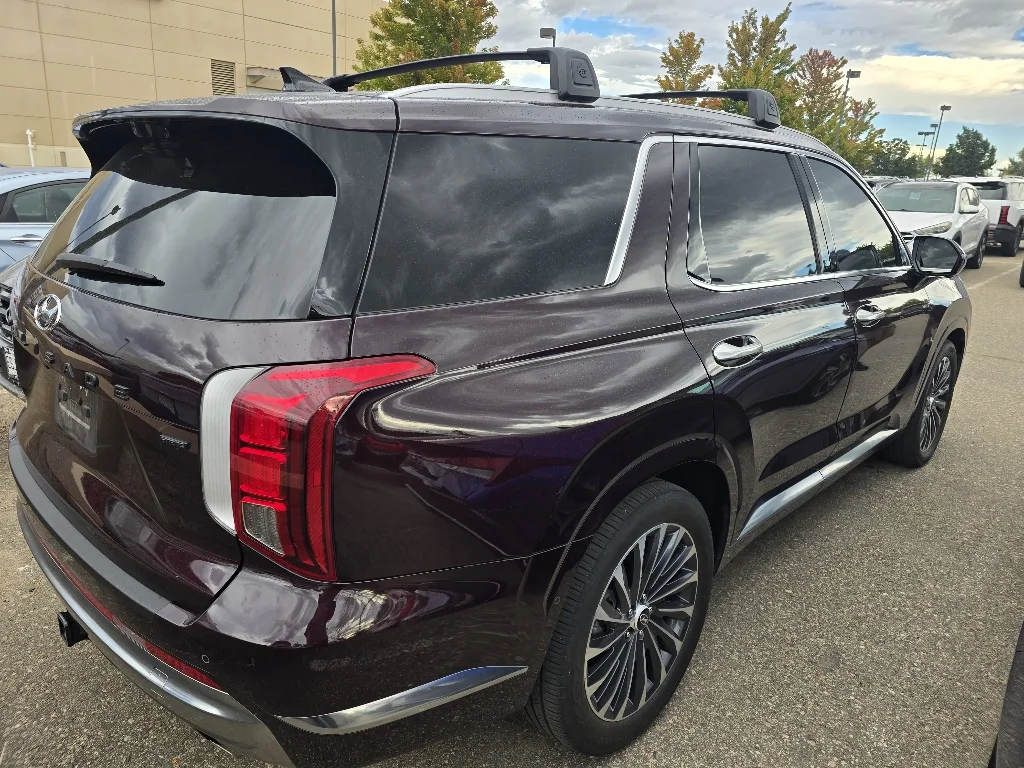 Used 2024 Sierra Burgundy Hyundai Calligraphy image 15
