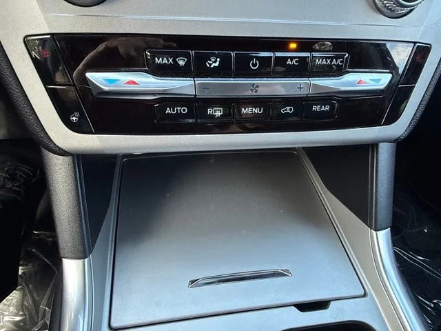 Used 2023 Gray Metallic Ford XLT image 29