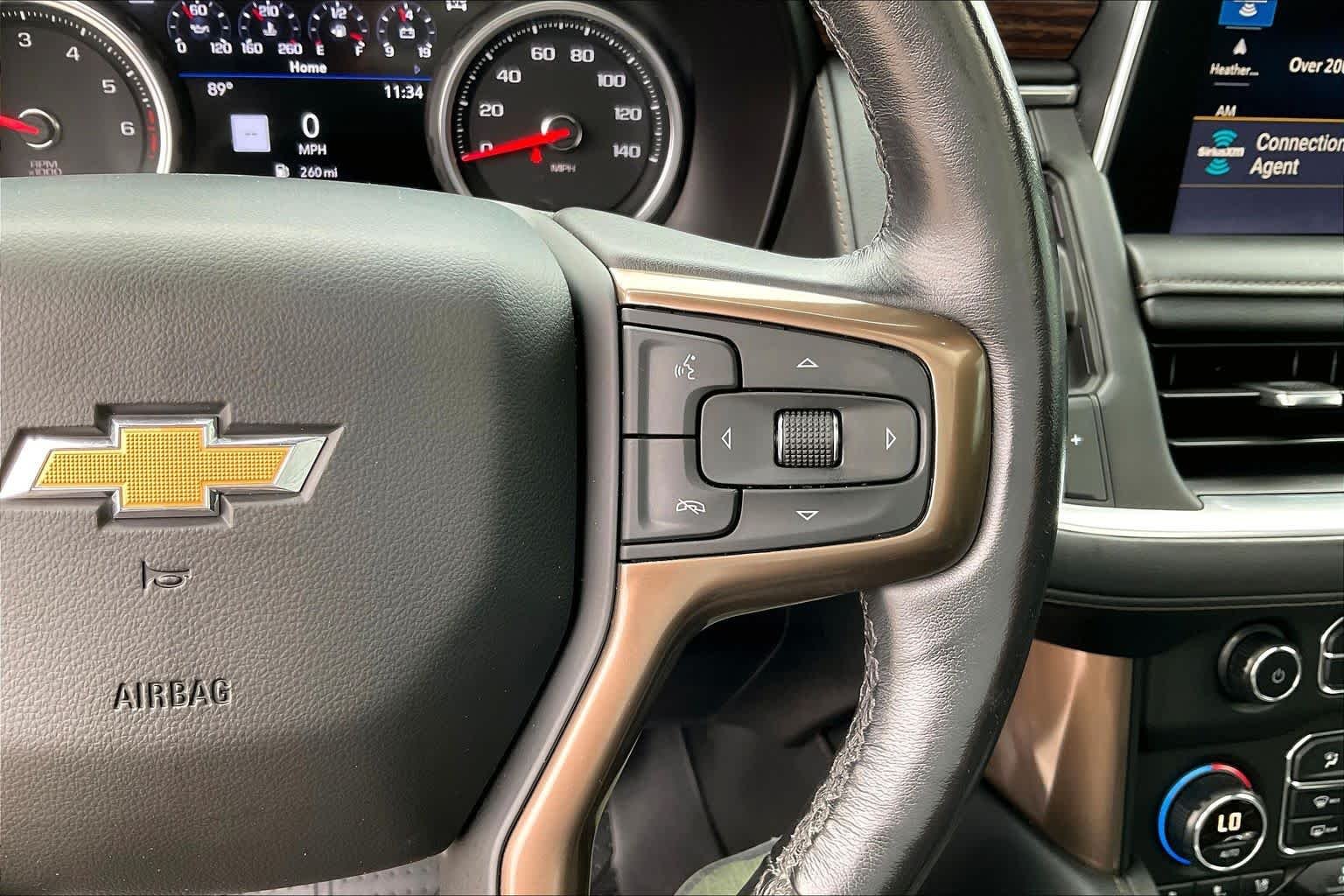 Used 2021 Iridescent Pearl Tricoat Chevrolet High Country image 24
