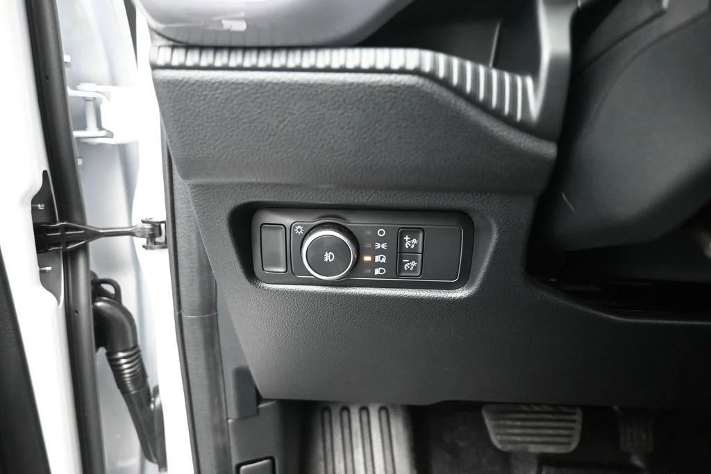 New 2026 Oxford White Ford XL image 11