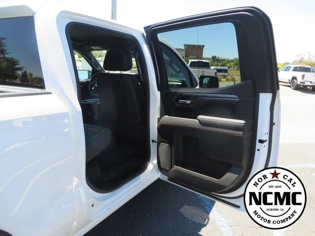 Used 2025 White GMC AT4 image 56