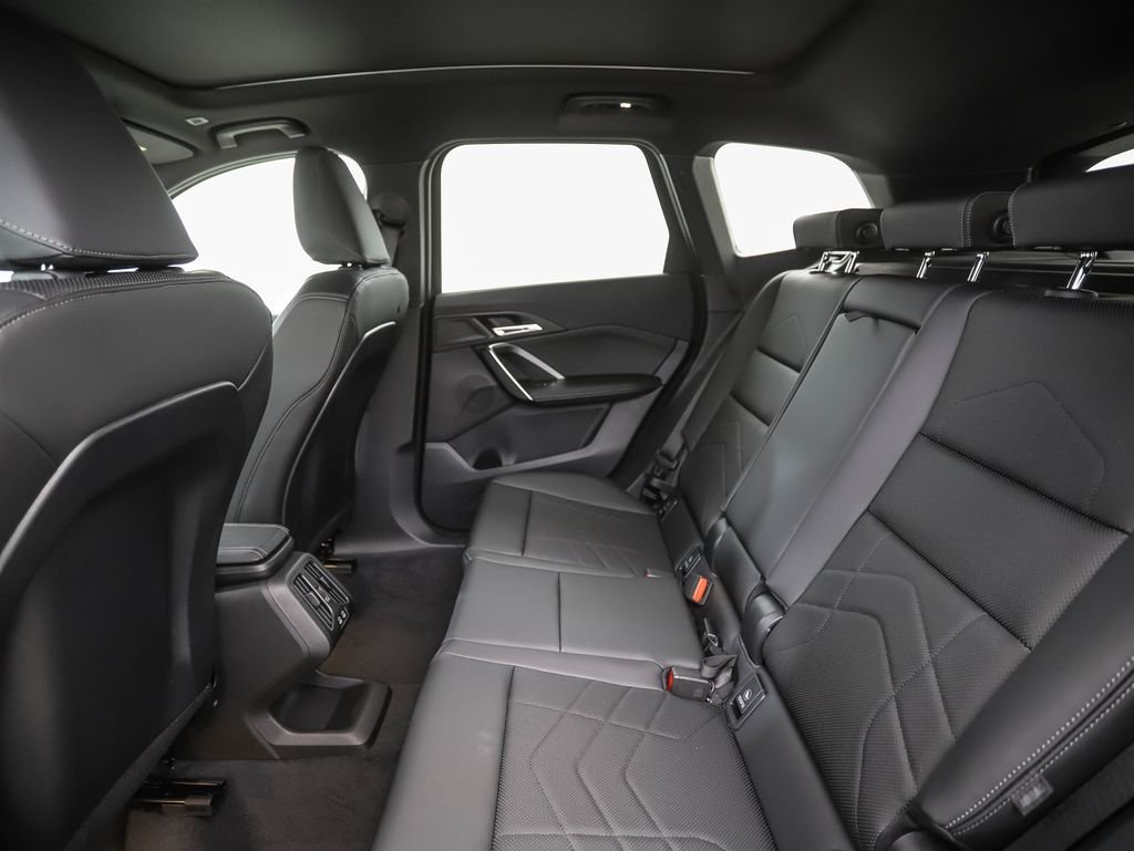 New 2027 Jet Black BMW xDrive28i image 22
