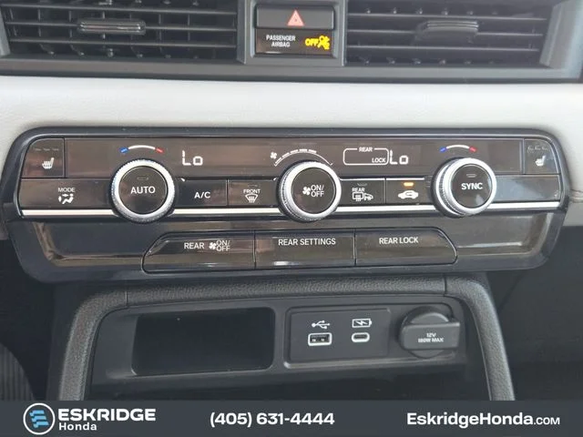 Used 2023 Platinum White Pearl Honda Touring image 18