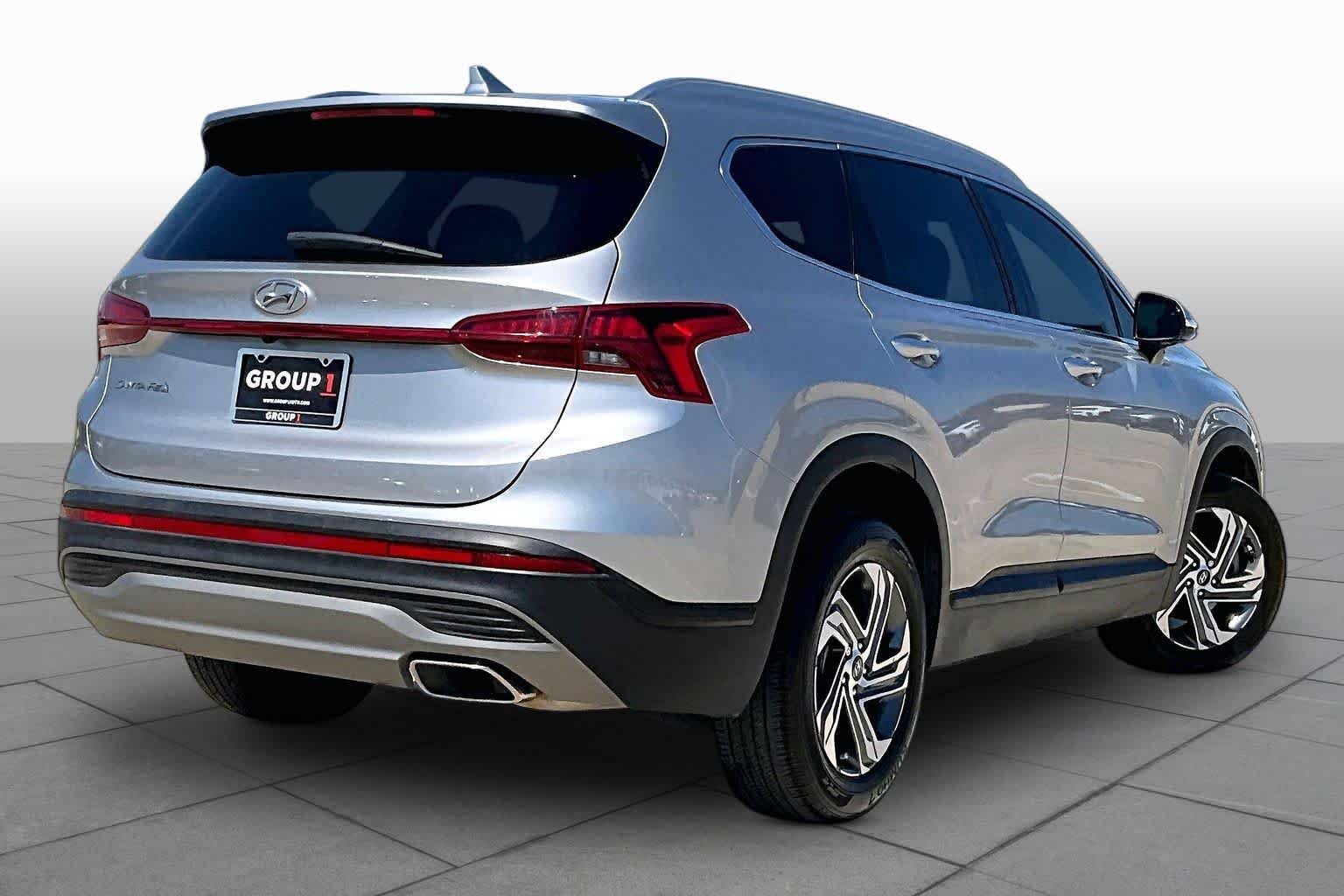 Used 2023 Shimmering Silver Hyundai SEL image 13