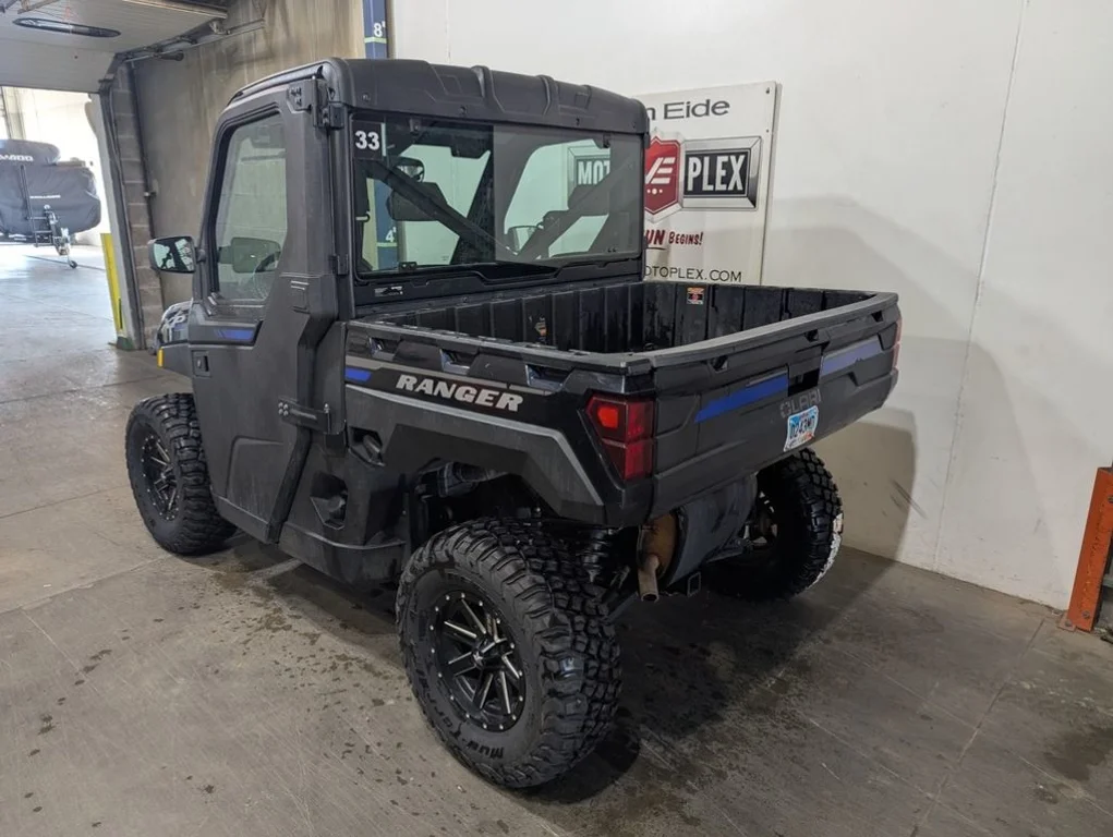 Used 2023 BLUE Polaris Premium image 3