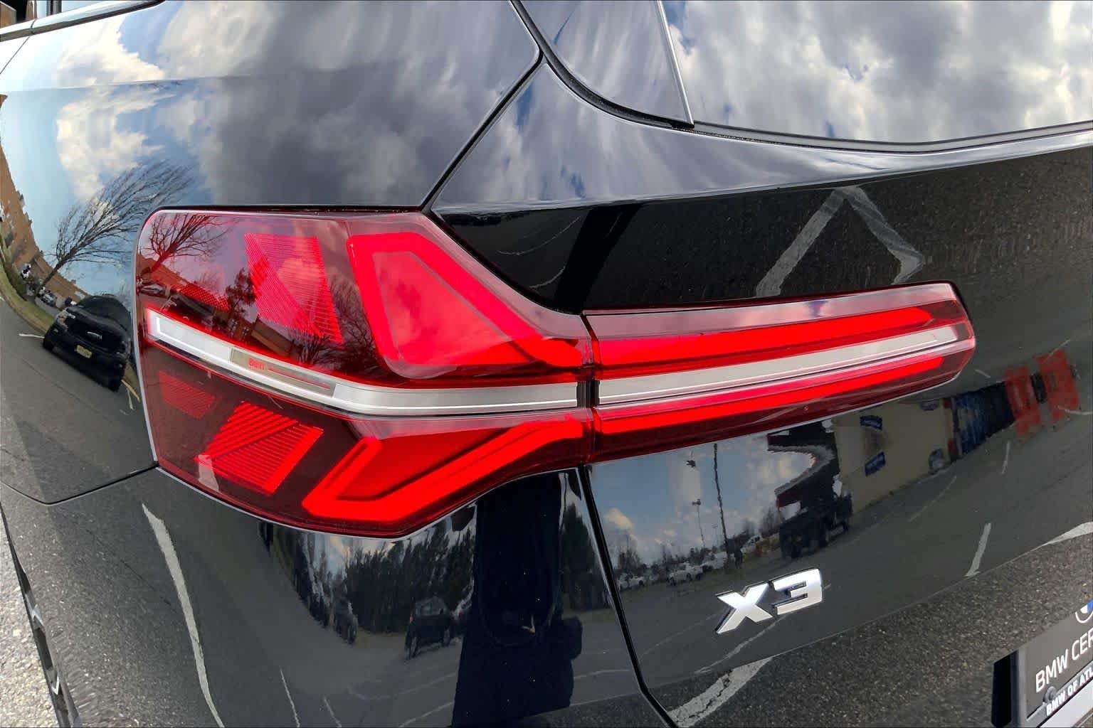 Certified Used 2025 Black Sapphire Metallic BMW M50 xDrive image 27