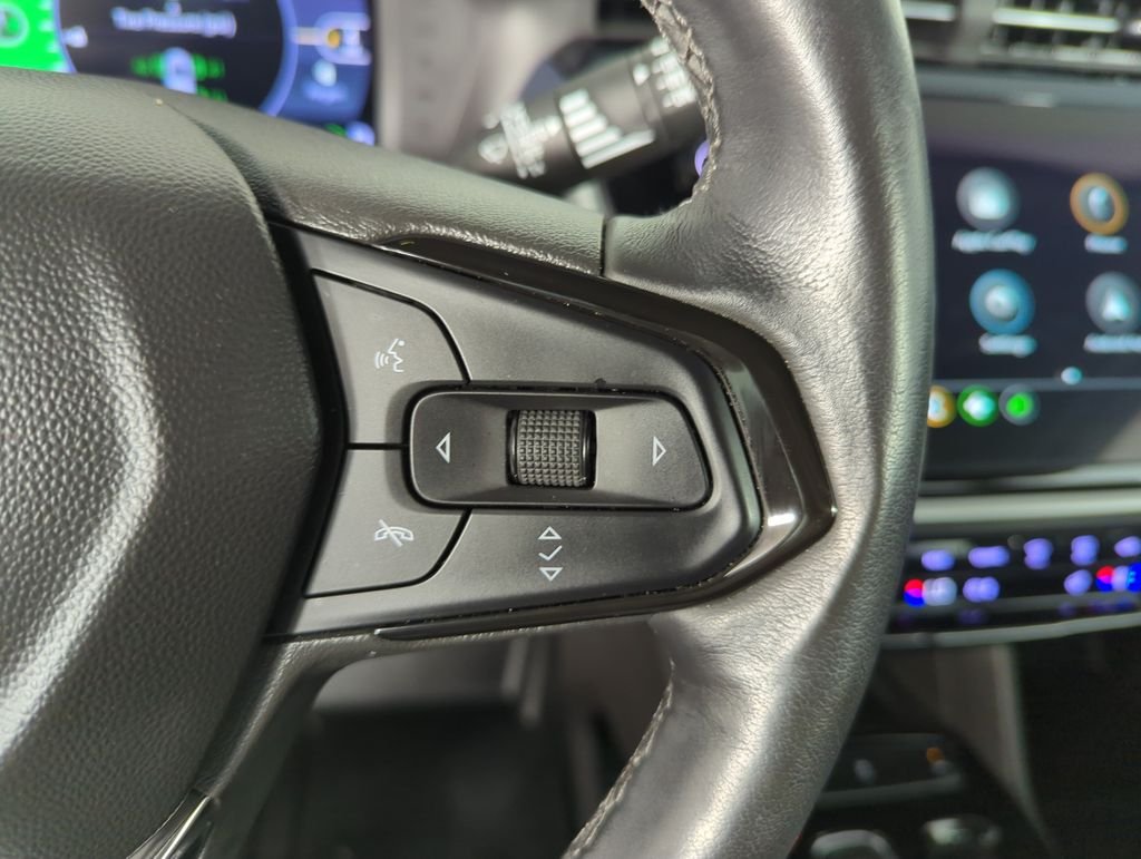 Used 2023 Gray Chevrolet Premier image 22