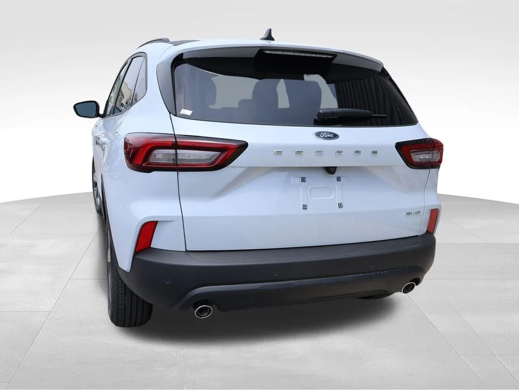 New 2026 Space Silver Metallic Ford ST-Line image 20