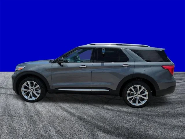 Certified Used 2023 Carbonized Gray Metallic Ford Platinum image 7