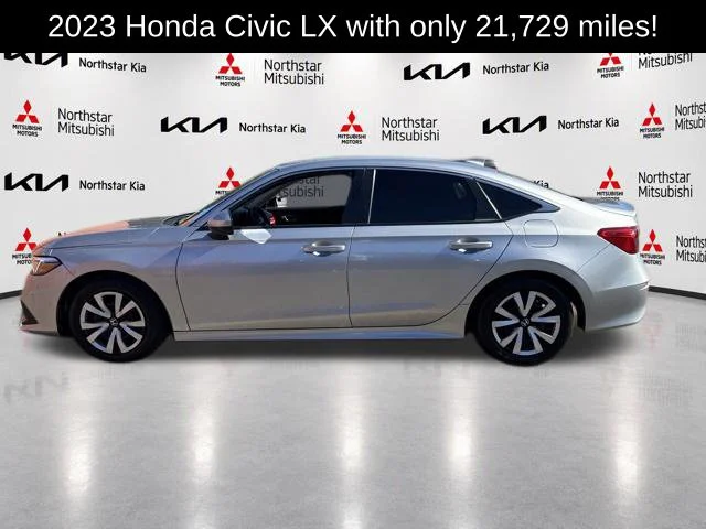 Used 2023 Silver Honda LX image 3