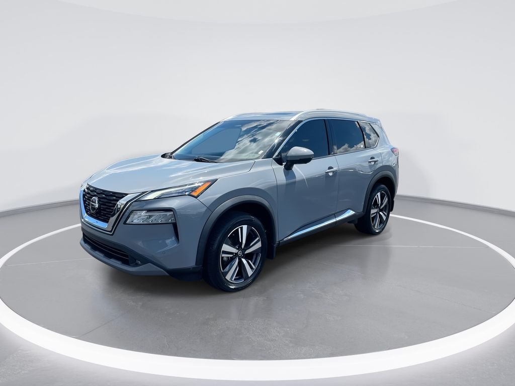 Used 2021 Gray Nissan SL image 4