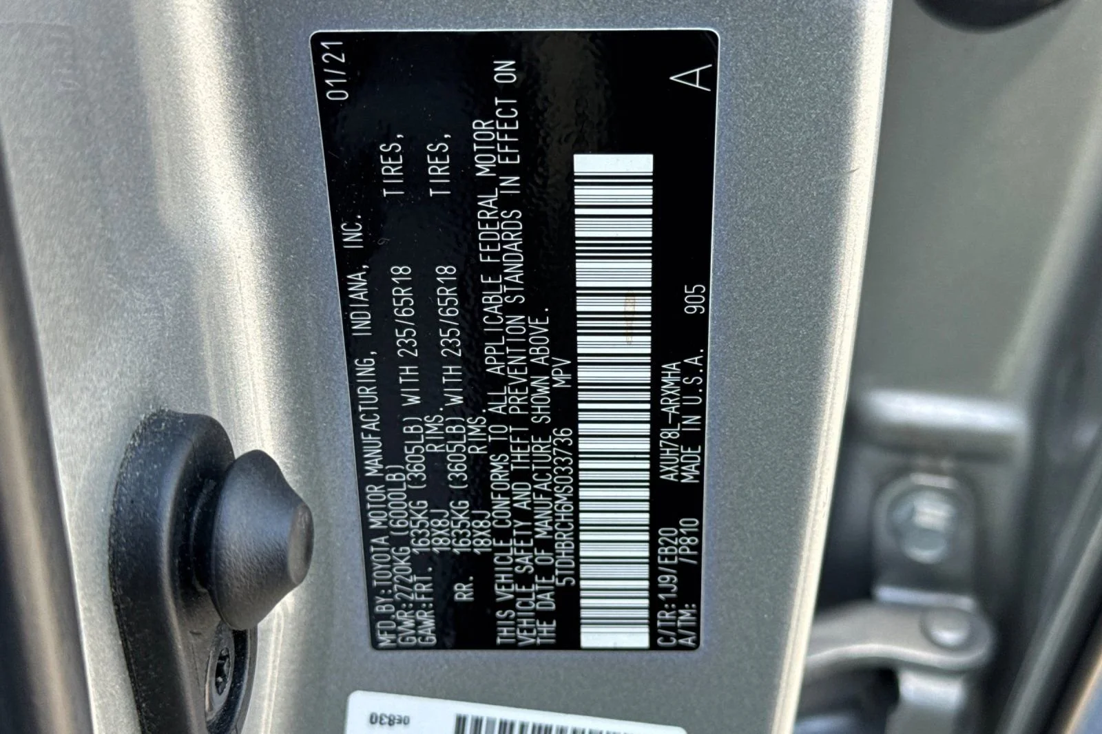 Used 2021 Celestial Silver Toyota Hybrid XLE image 36