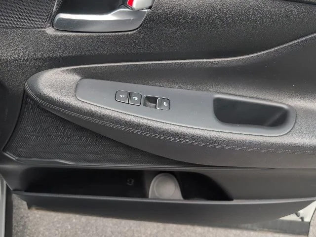 Used 2023 Gray Hyundai SEL image 11