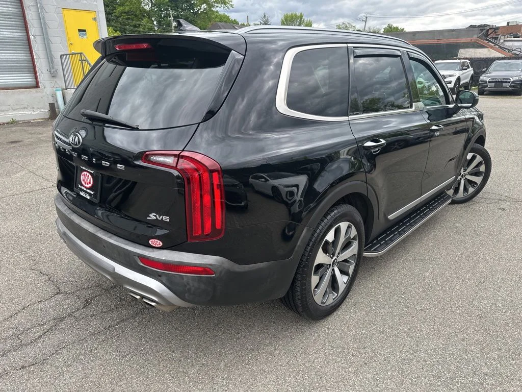 Used 2020 Black Kia S image 6