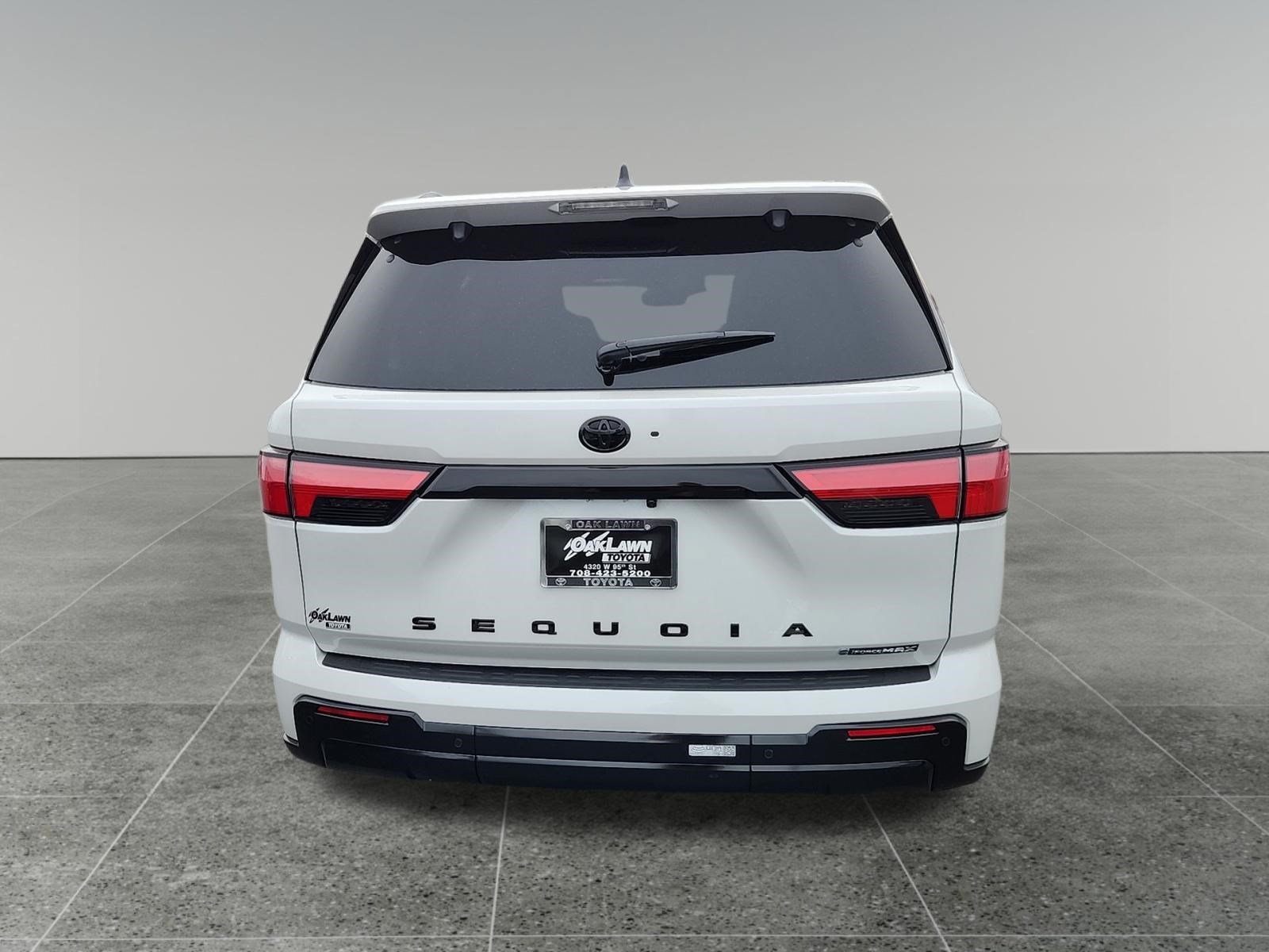 New 2026 Wind Chill Pearl <sup>1</sup> Toyota  Platinum image 6