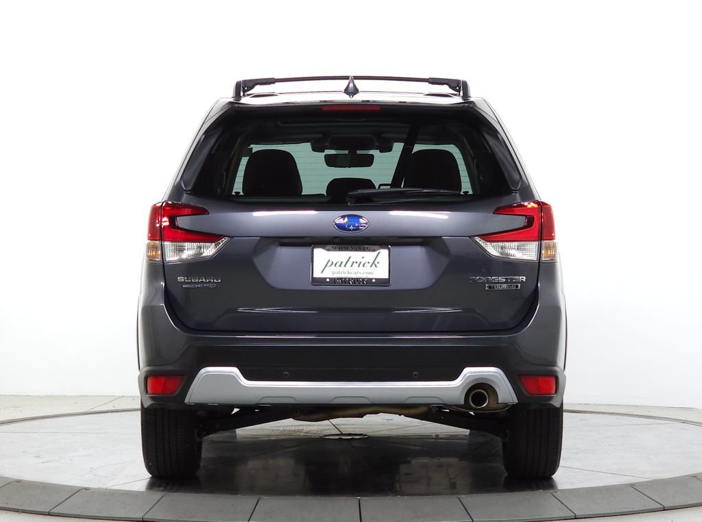 Used 2021 Magnetite Gray Metallic Subaru Touring image 7