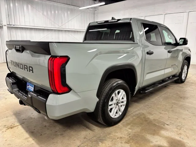 Used 2024  Toyota SR5 image 6