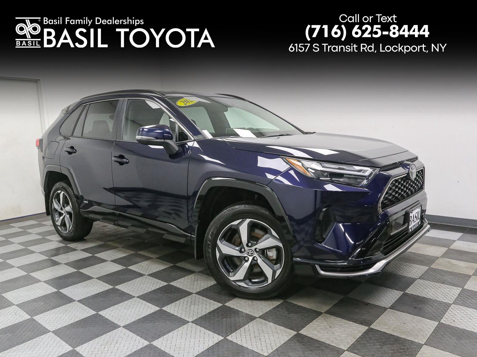2025 Toyota RAV4 SE