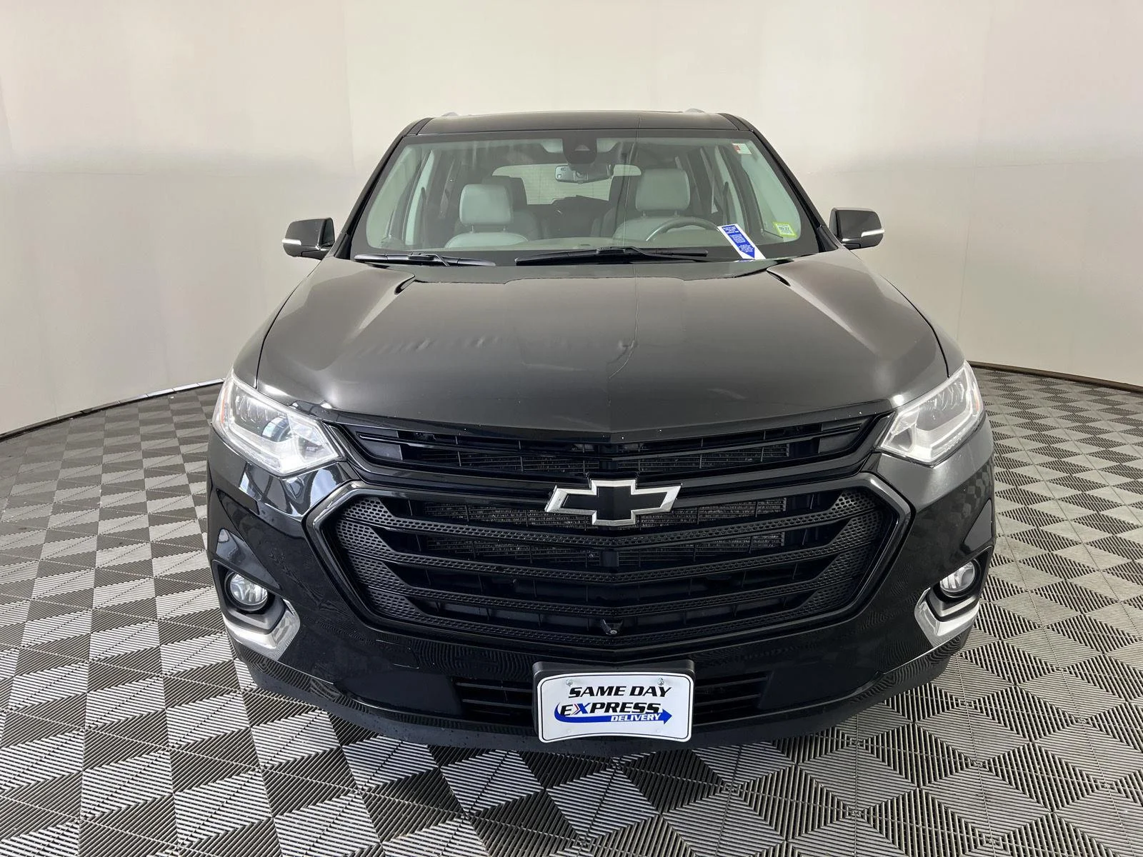 Used 2020 Mosaic Black Metallic Chevrolet Premier image 19