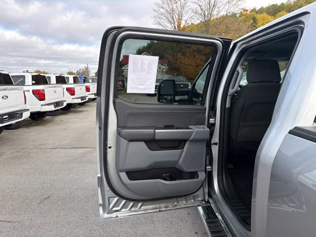 Used 2024  Ford XLT image 40