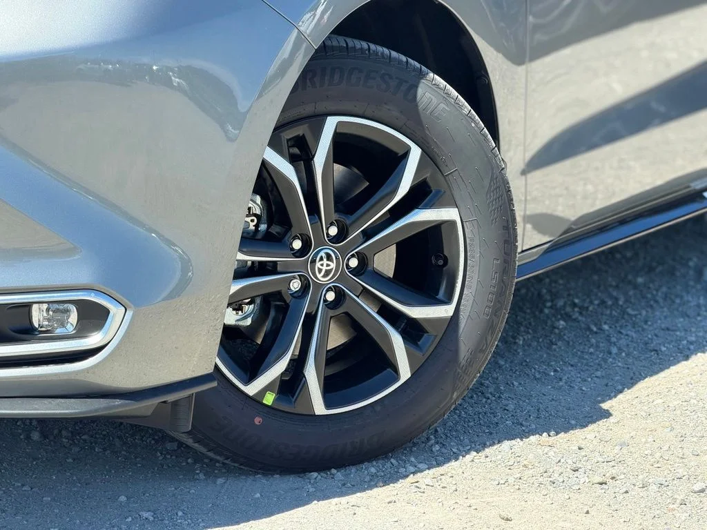New 2026  Toyota Platinum image 9